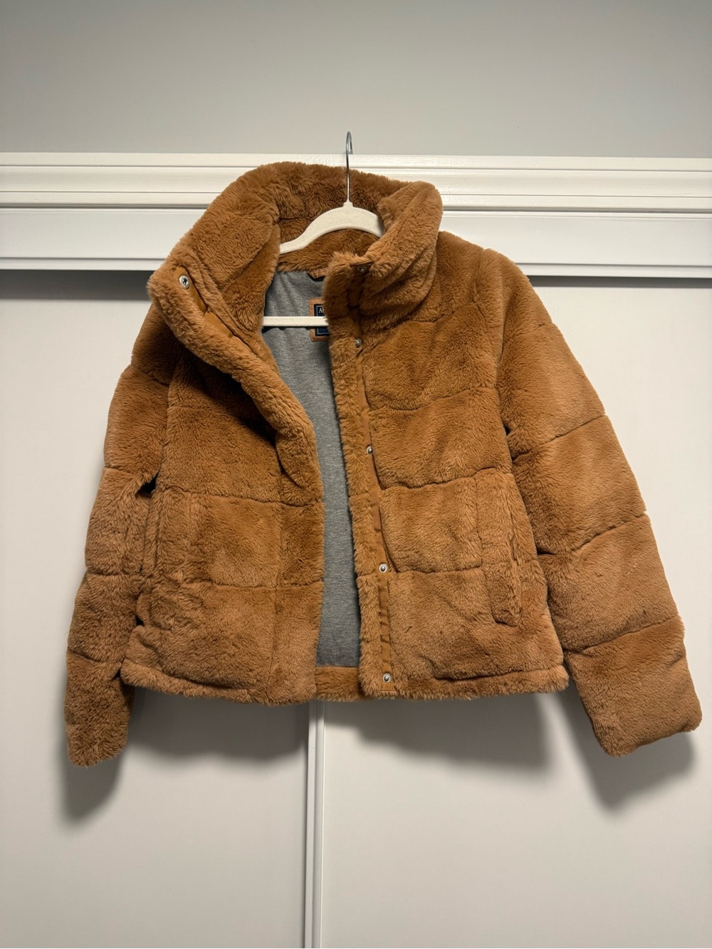 Abercrombie and Fitch faux fur mini puffer - Picture 5 of 6